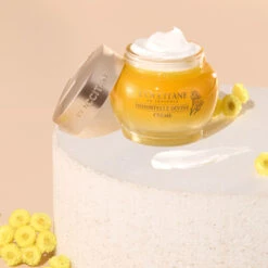 L'Occitane Lu0027Occitane Immortelle Divine Gezichtscreme 7 L'Occitane Lu0027Occitane Immortelle Divine Gezichtscreme -Verzorging Voordeel Winkel 1044545 3