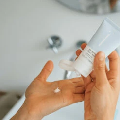 Naif Beschermende Dagcrème -Verzorging Voordeel Winkel 986323 4